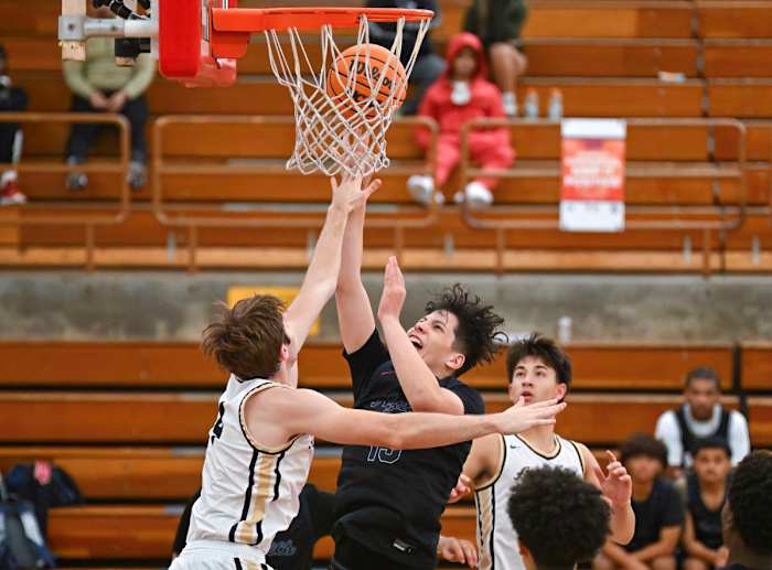 Archbishop Mitty vs Montgomery Torrey Pines Holiday Classic December 28, 2023 Photo-Justin Fine15
